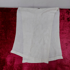 Полотенце, белый жаккард, 50х150см. Имеются повреждения ткани. СССР